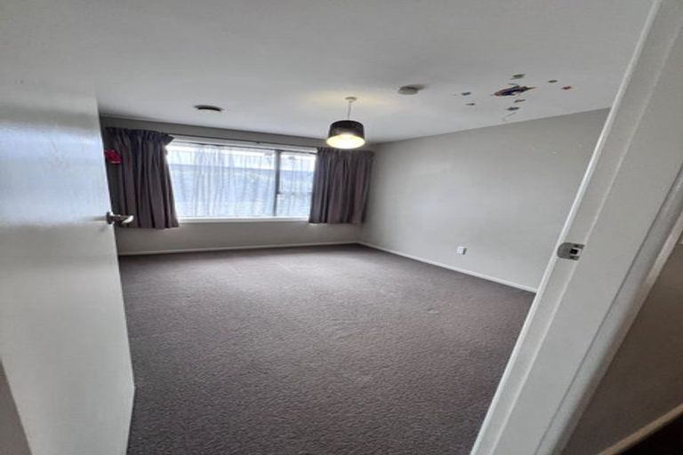 Photo of property in 5 Skerten Avenue, Hornby, Christchurch, 8042