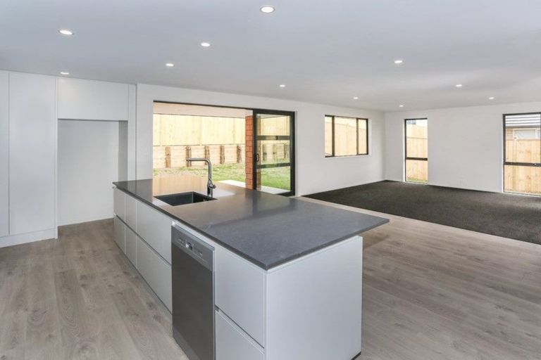 Photo of property in 10 Gibboney Place, Pokeno, 2402