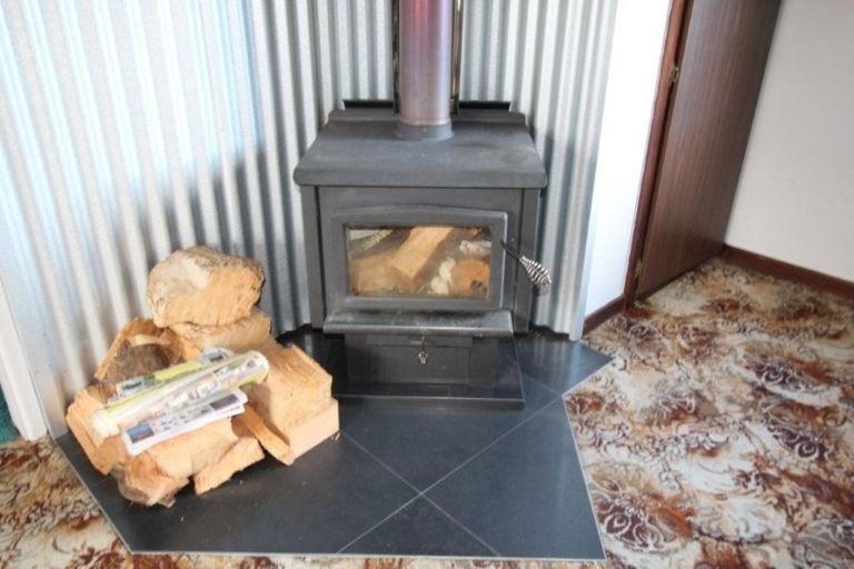 Photo of property in 161 Venus Street, Strathern, Invercargill, 9812