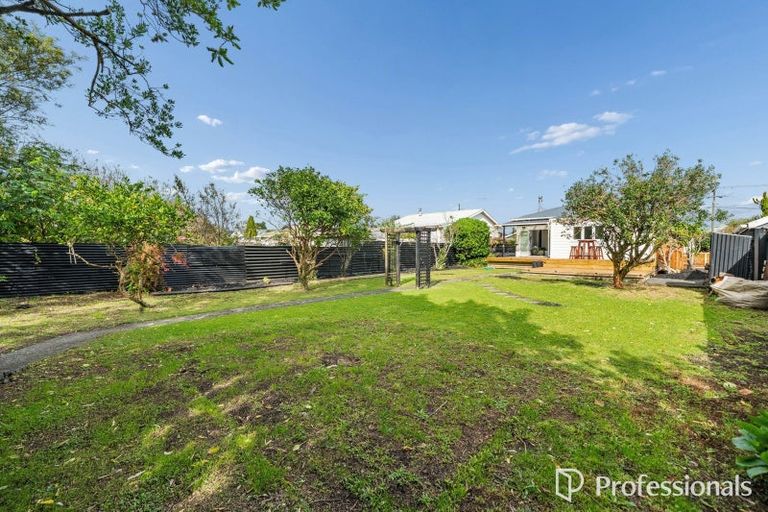 Photo of property in 53 York Street, Moera, Lower Hutt, 5010