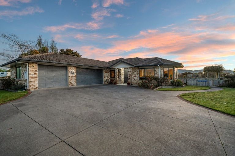 Photo of property in 7 Donelle Place, Te Puke, 3119