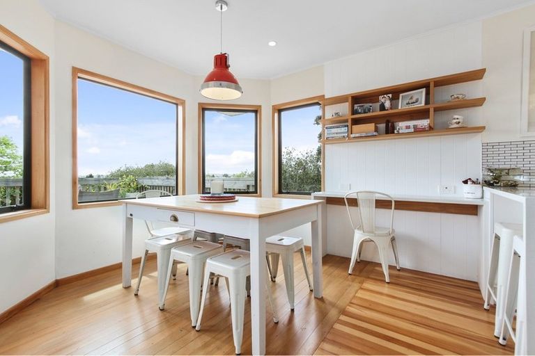 Photo of property in 30 Mason Street, New Lynn, Auckland, 0600
