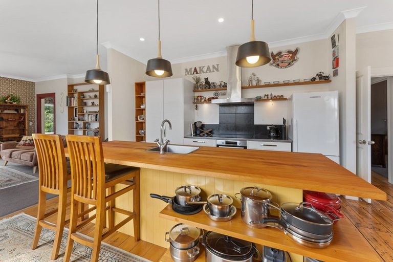 Photo of property in 76 Smart Road, Glen Avon, New Plymouth, 4312