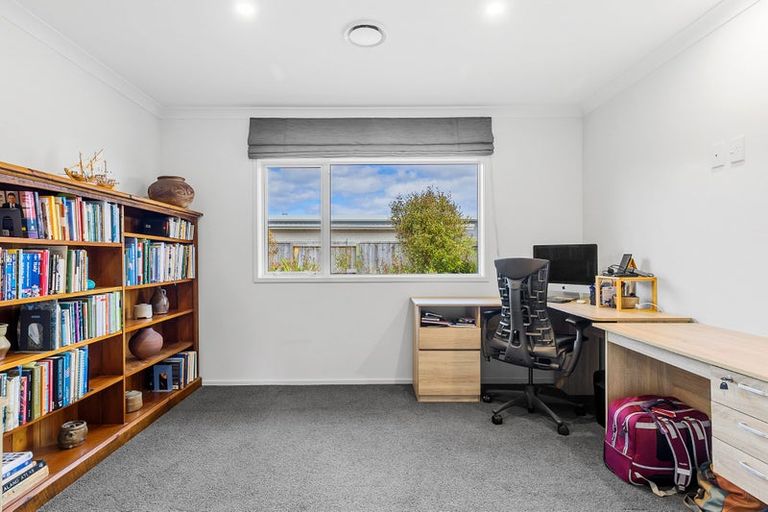 Photo of property in 67 Montgomery Crescent, Kinloch, Taupo, 3377