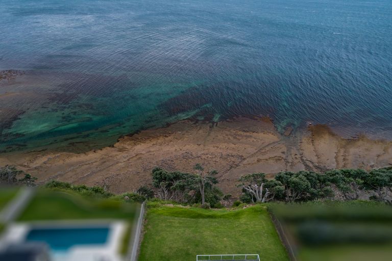 Photo of property in 38 Cliff Road, Torbay, Auckland, 0630