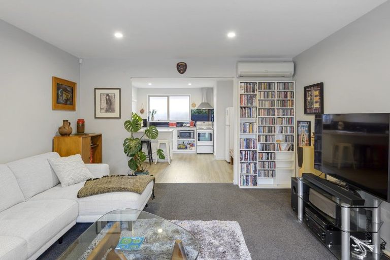 Photo of property in 2/24 Champion Street, Edgeware, Christchurch, 8013