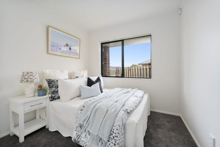 Photo of property in 22a Martin Jugum Lane, Ranui, Auckland, 0612