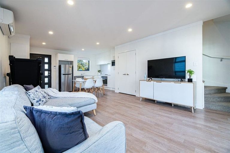 Photo of property in 31b Garelja Road, Henderson, Auckland, 0612