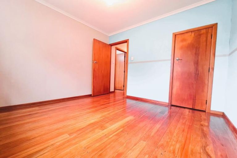 Photo of property in 20 Hartley Terrace, Massey, Auckland, 0614