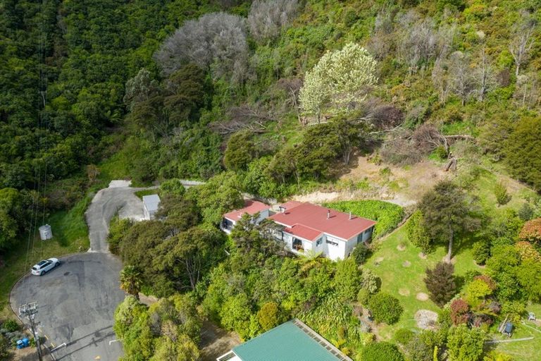 Photo of property in 13 Arthur Crescent, Waikawa, Picton, 7220