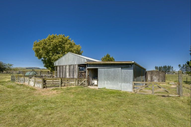 Photo of property in 32 Poukawa Road, Poukawa, Hastings, 4178