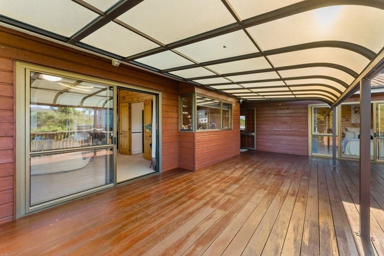 Photo of property in 12 Channing Crescent, Botany Downs, Auckland, 2010