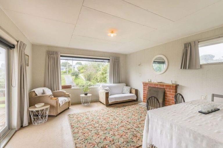 Photo of property in 9 Kaka Road, Raumati Beach, Paraparaumu, 5032