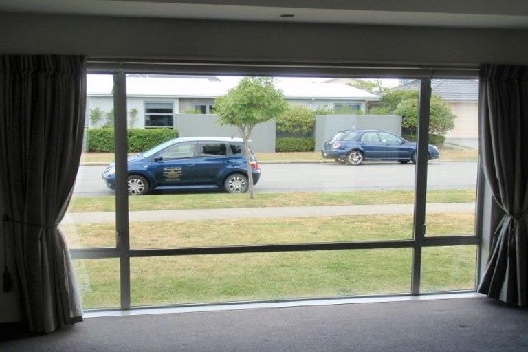 Photo of property in 12 O'dea Place, Burnside, Christchurch, 8053