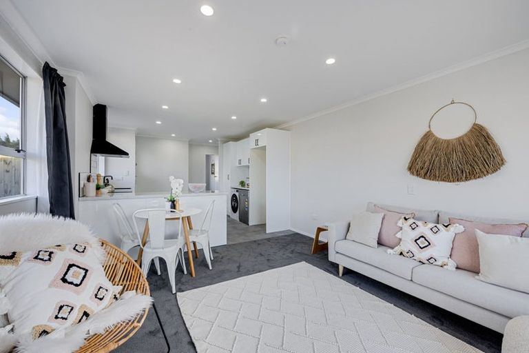 Photo of property in 2/56 Ward Street, Trentham, Upper Hutt, 5018