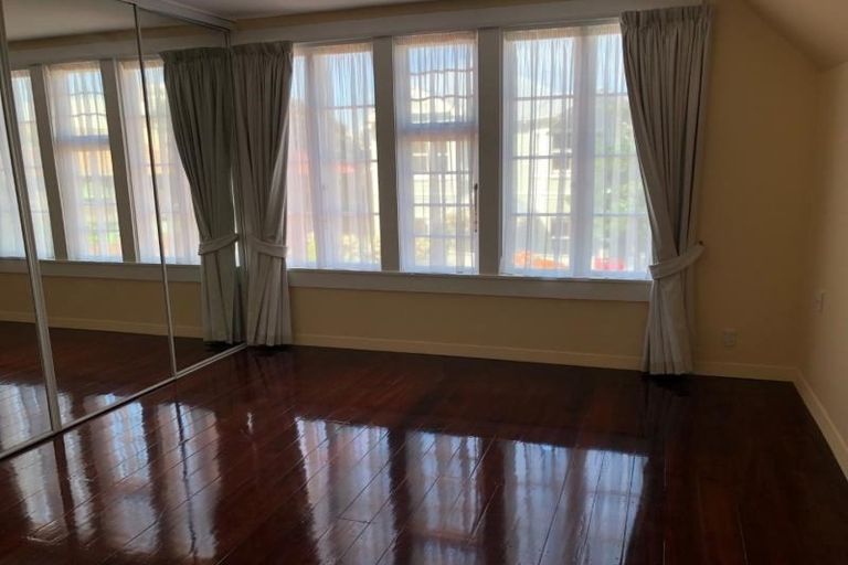 Photo of property in Mexican Embassy, 45 Hobson Street, Thorndon, Wellington, 6011