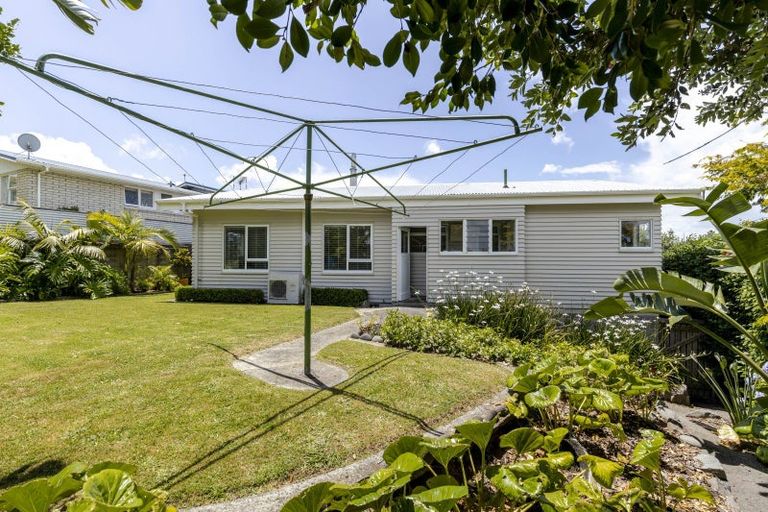 Photo of property in 56 Crownhill Street, Spotswood, New Plymouth, 4310