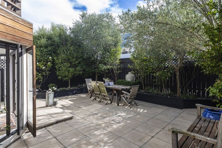 Photo of property in 3/16 Onslow Street, St Albans, Christchurch, 8014