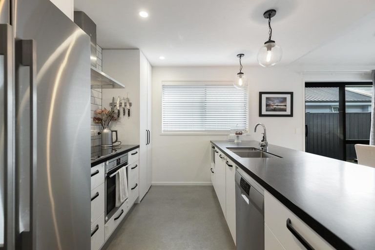 Photo of property in 26 Violet Way, Lower Shotover, Queenstown, 9304