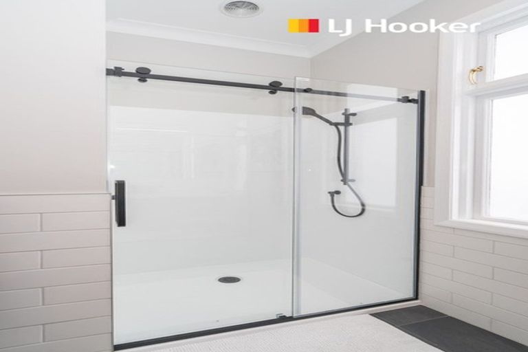 Photo of property in 65 Hargest Crescent, Saint Kilda, Dunedin, 9012