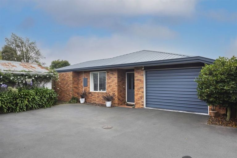 Photo of property in 1/92 Racecourse Road, Sockburn, Christchurch, 8042
