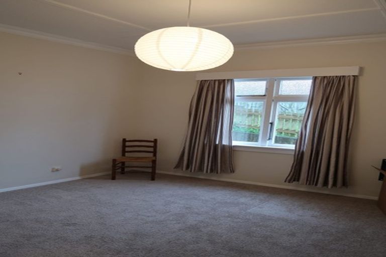 Photo of property in 18 Charlotte Avenue, Brooklyn, Wellington, 6021