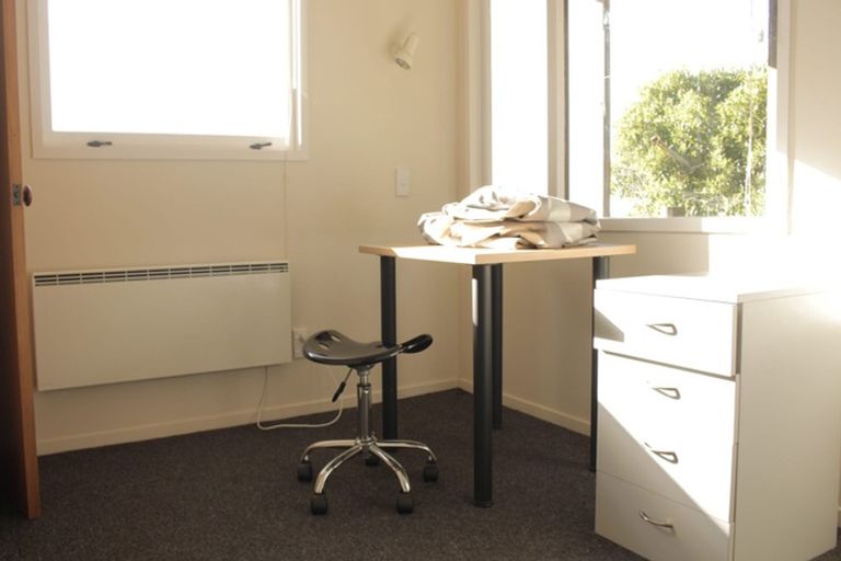 Photo of property in 21a Hadfield Terrace, Kelburn, Wellington, 6012