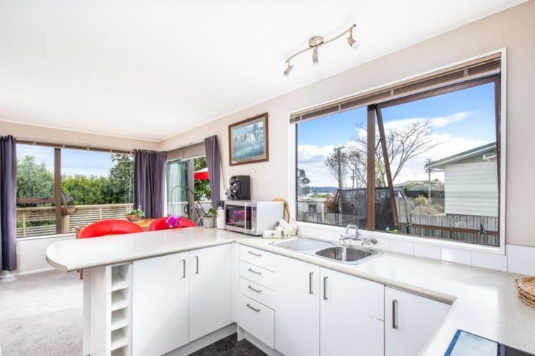 Photo of property in 1 Iris Street, Snells Beach, 0920