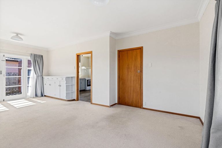Photo of property in 22 Stanley Street, Levin, 5510