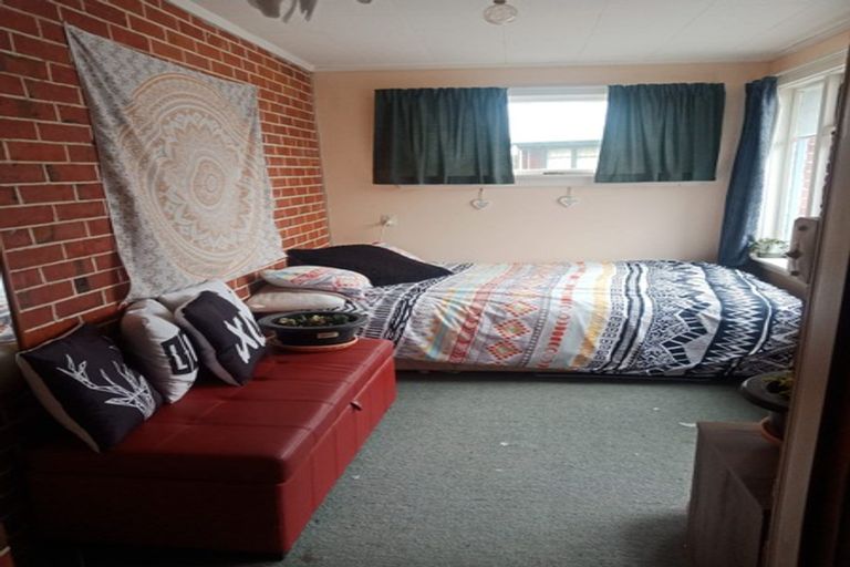 Photo of property in 10 Lennox Street, Winchester, 7985