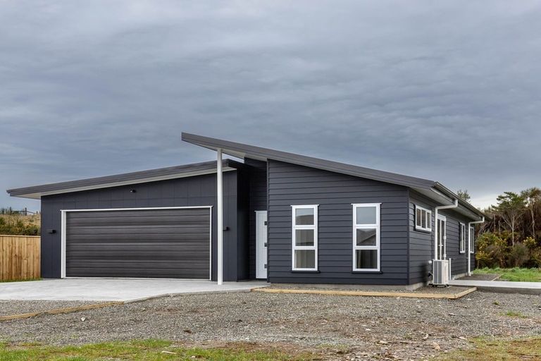 Photo of property in 6 Holly Robinson Place, Hokitika, 7882