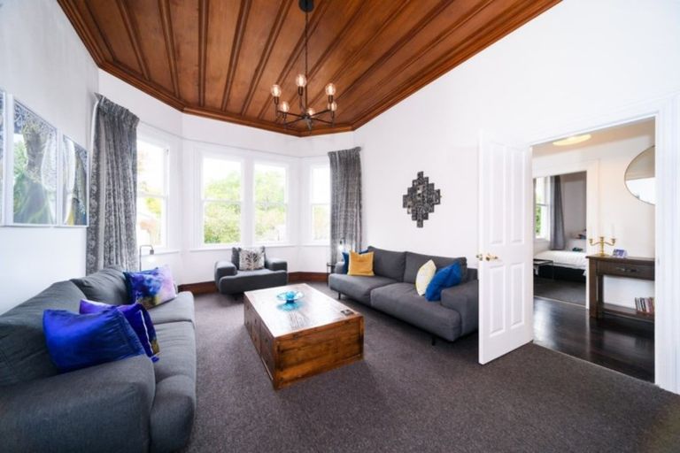 Photo of property in 11 Limbrick Street, Terrace End, Palmerston North, 4410