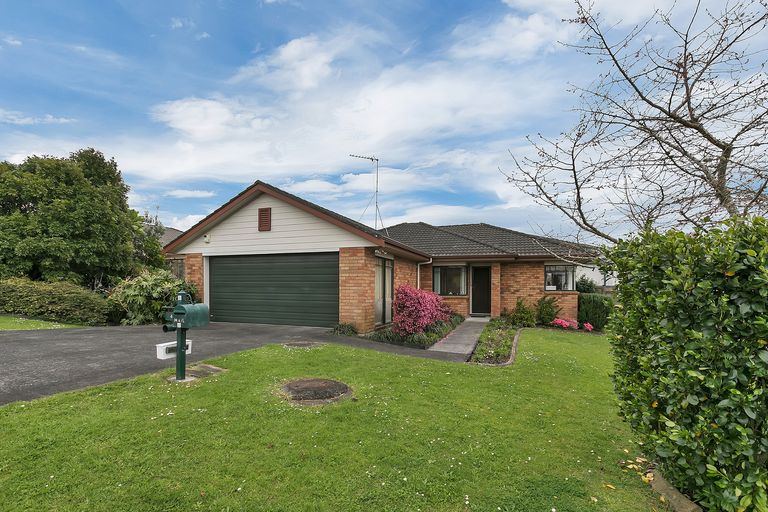 Photo of property in 4 Rush Creek Drive, Westgate, Auckland, 0614