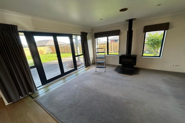 Photo of property in 186 Pacific Drive, Fitzherbert, Palmerston North, 4410
