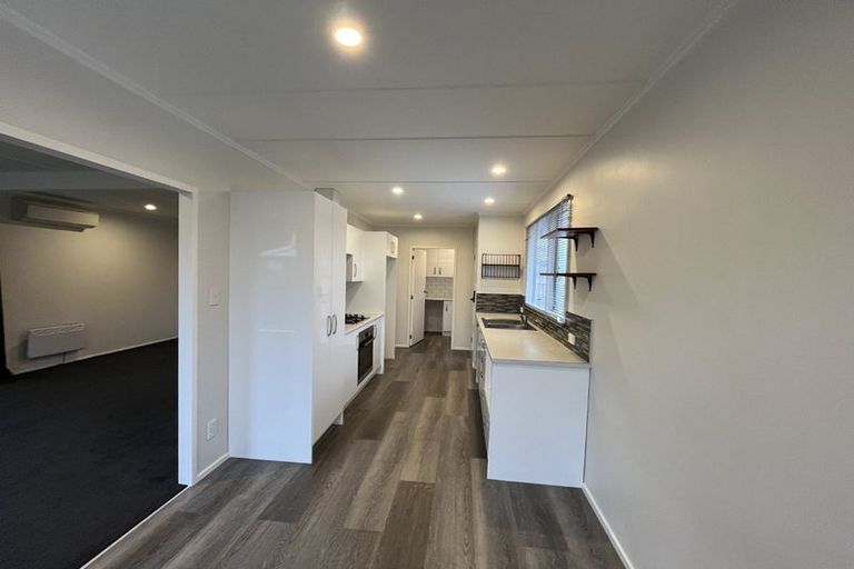 Photo of property in 7 Sharda Grove, Paraparaumu Beach, Paraparaumu, 5032