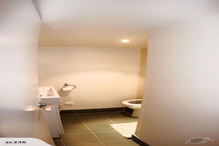 Photo of property in Las Olas De Cuba, 13/35 Torrens Terrace, Mount Cook, Wellington, 6011