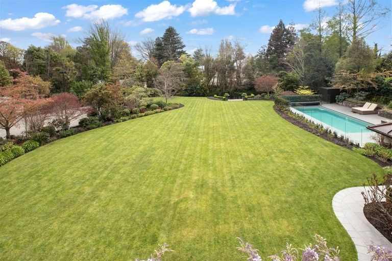 Photo of property in 8 Wood Lane, Fendalton, Christchurch, 8014