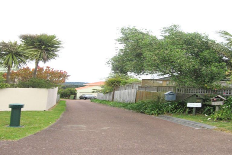 Photo of property in 125 Awaroa Road, Sunnyvale, Auckland, 0612