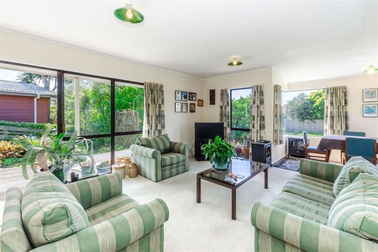 Photo of property in 4 Sandpiper Court, Paraparaumu Beach, Paraparaumu, 5032