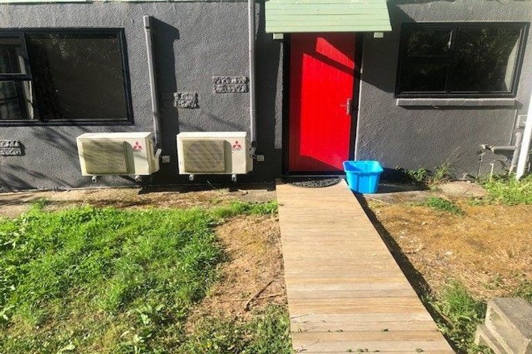 Photo of property in 1/37 Singers Road, Korokoro, Lower Hutt, 5012