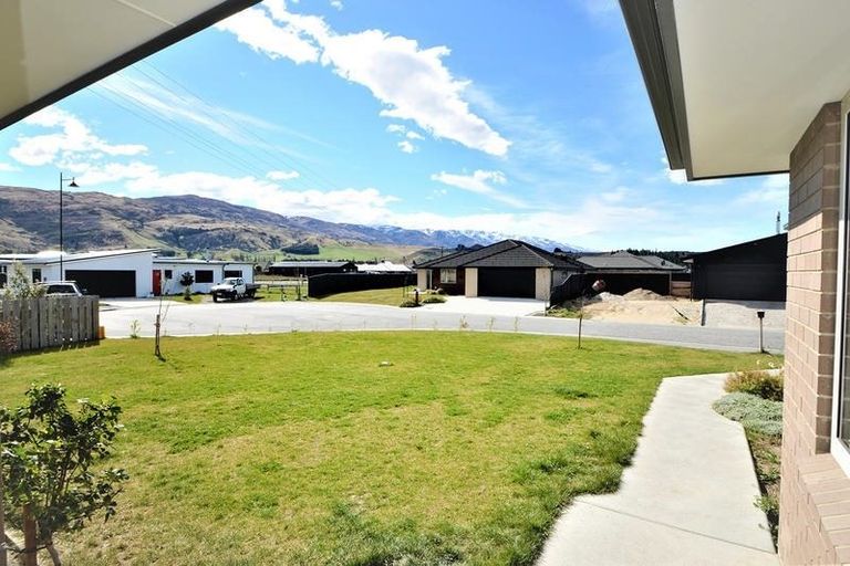 Photo of property in 11 Phoenix Place, Cromwell, 9310