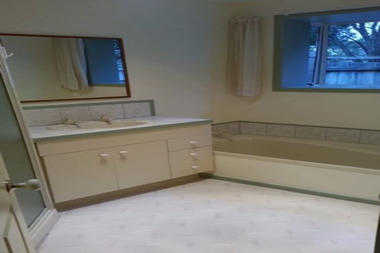 Photo of property in 23 Somerfield Street, Somerfield, Christchurch, 8024