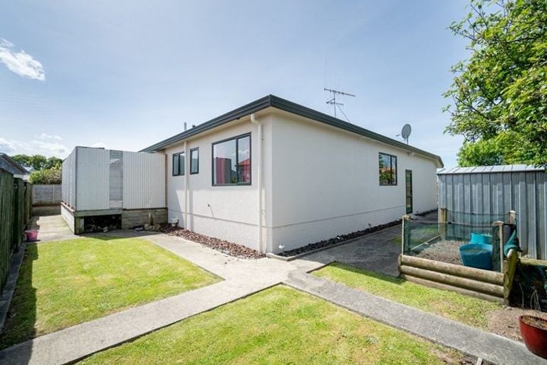 Photo of property in 45 Dalfield Place, Highbury, Palmerston North, 4412
