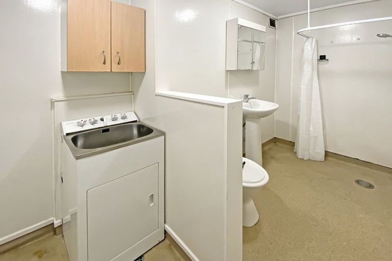 Photo of property in 95 Farmer Crescent, Taita, Lower Hutt, 5011