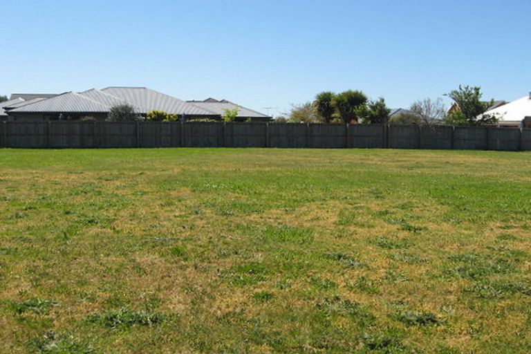 Photo of property in 212 Cavendish Road, Casebrook, Christchurch, 8051