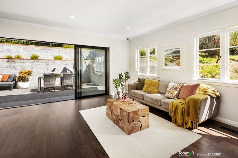 Photo of property in 30 Ponsonby Road, Karori, Wellington, 6012