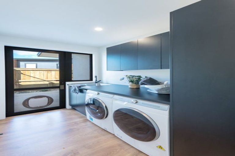 Photo of property in 70 Katania Heights, Brightwater, 7022