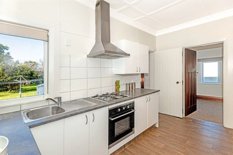 Photo of property in 16 Wellington Street, Te Hapara, Gisborne, 4010