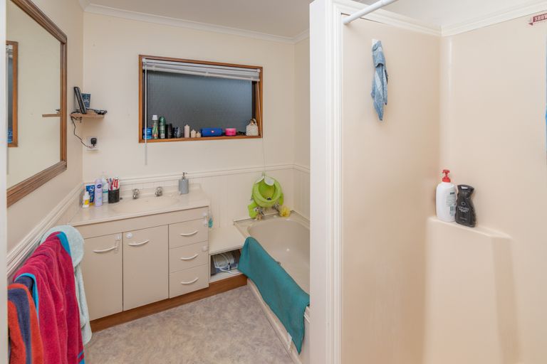 Photo of property in 108a Oram Avenue, New Brighton, Christchurch, 8061