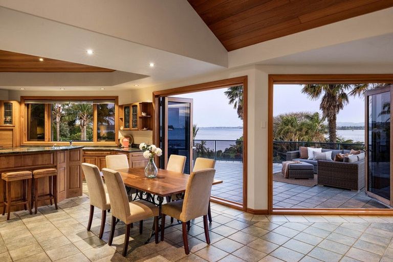 Photo of property in 20 Tinopai Drive, Omokoroa, 3114